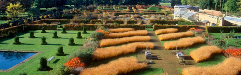 images showing details of the gardens at Scamston Hall designed by Piet Oudolf 