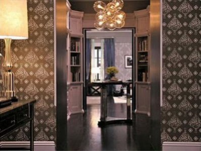 SATC 2 grand foyer entrance and shot into the library and hallway in Carrie and Big's apartment. Set design inspired interior design trends.