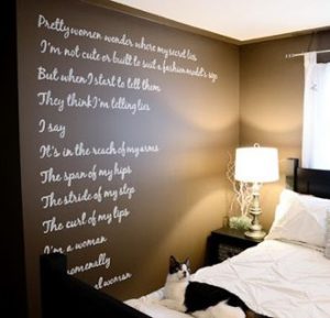 wall art typography