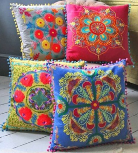 bright cushions interior design trends 2016