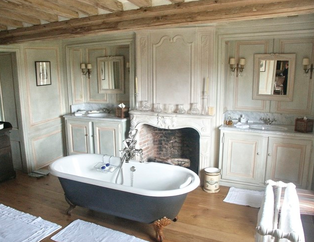 Stylish french farmhouse in Norkfolk