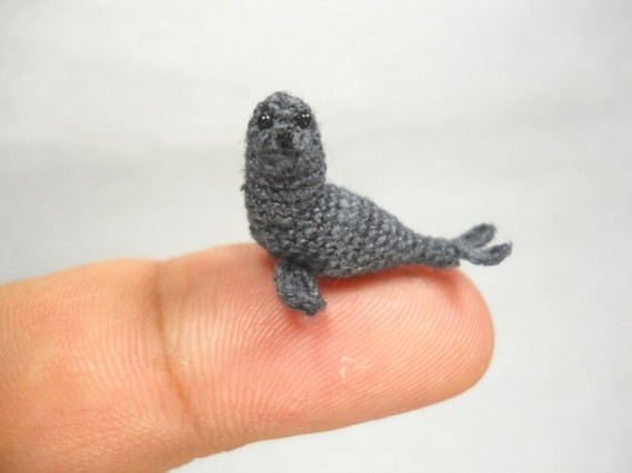 Tiny miniture crocheted seal by Su Ami