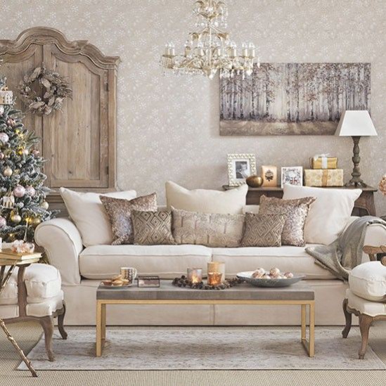 Christmas interior inspiration: A touch of gold image found on housetohome.co.uk