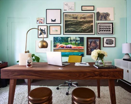 How to de-clutter your interior this January: The KonMari method - items that don't spark joy don't have a place in your home. Left with fewer items that we love our homes are easier to then organise and keep minimalistic and clutter free. Image via: http://www.houzz.co.uk/photos/query/Man%27s-Office/p/64?irs=US