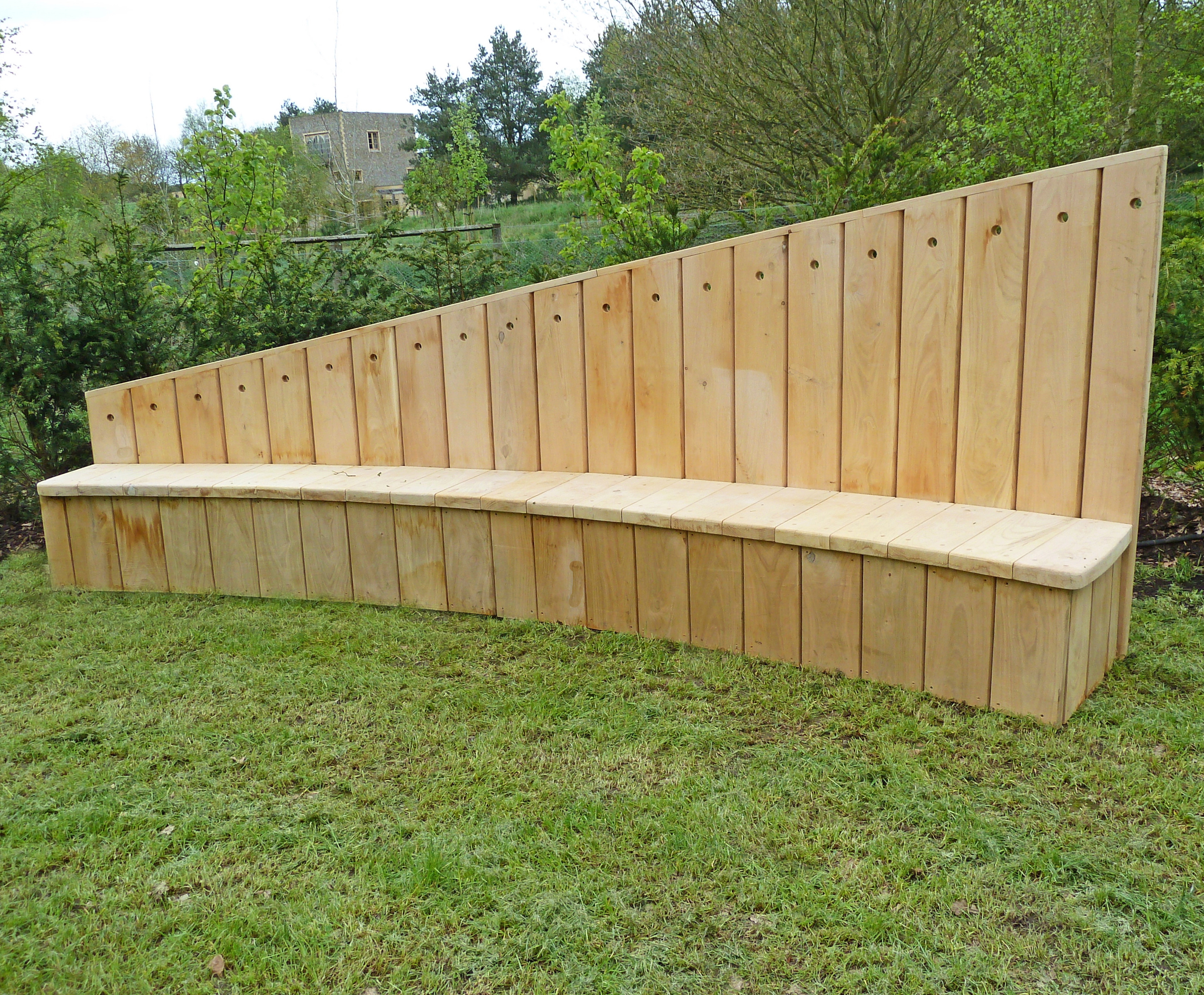 EcoFriendly Garden Furniture A How To Guide NDA