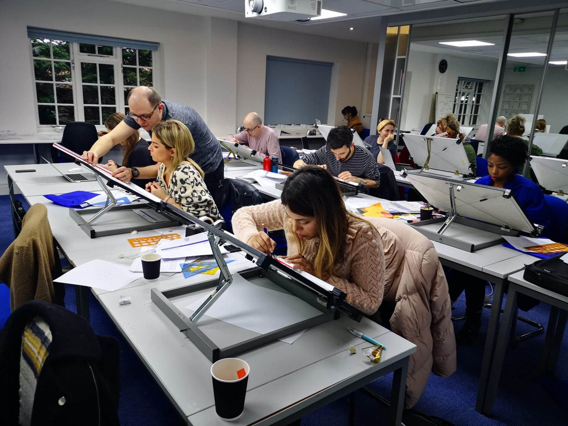 Finding the Right Interior Design Course Should You Learn Online or In